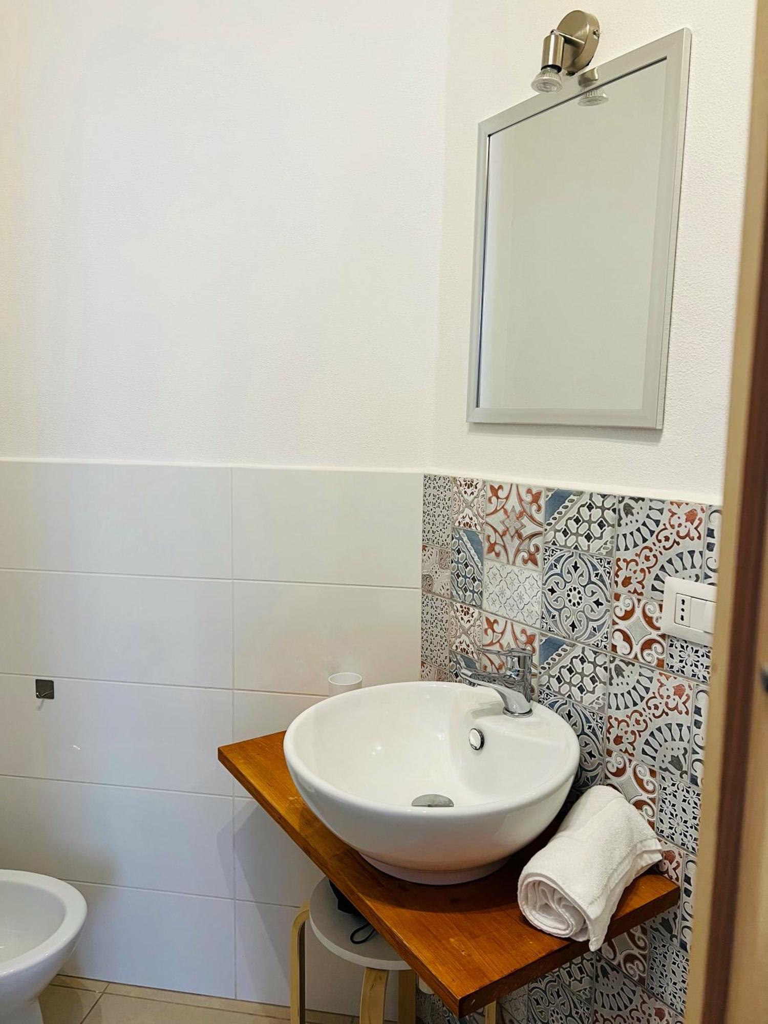 Les Chambres De Francoise Guest House Olbia Exterior foto
