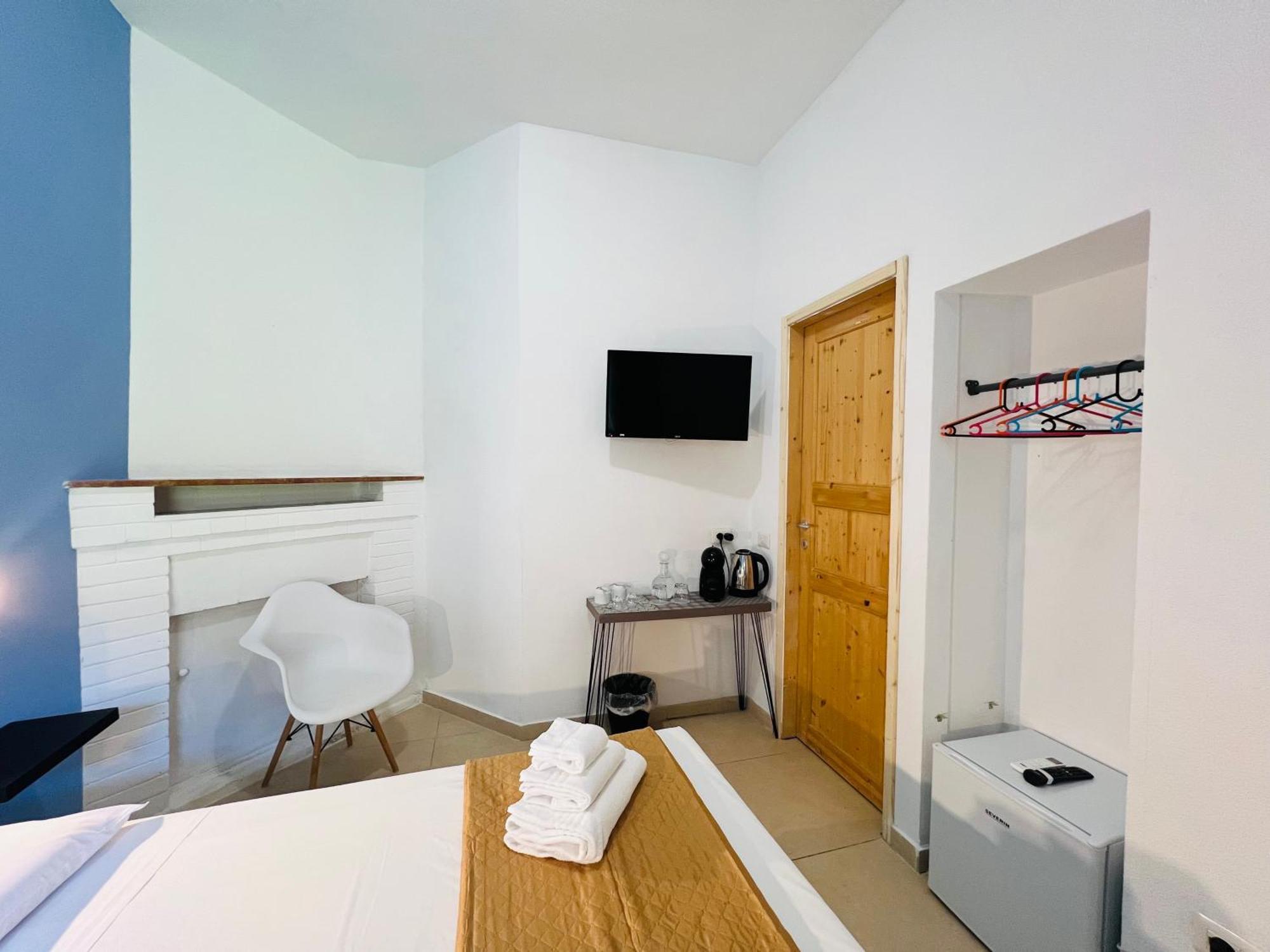 Les Chambres De Francoise Guest House Olbia Exterior foto