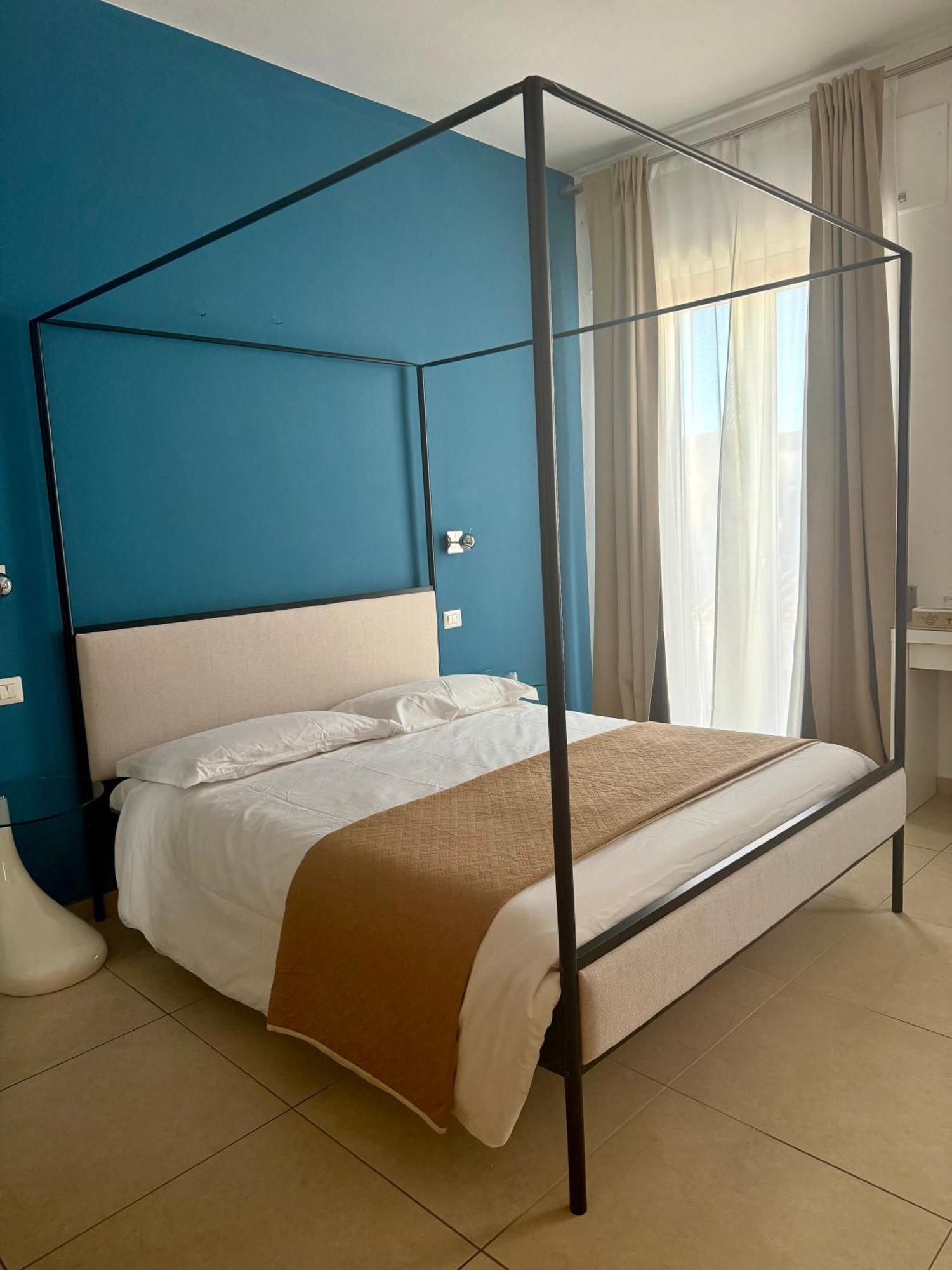 Les Chambres De Francoise Guest House Olbia Exterior foto