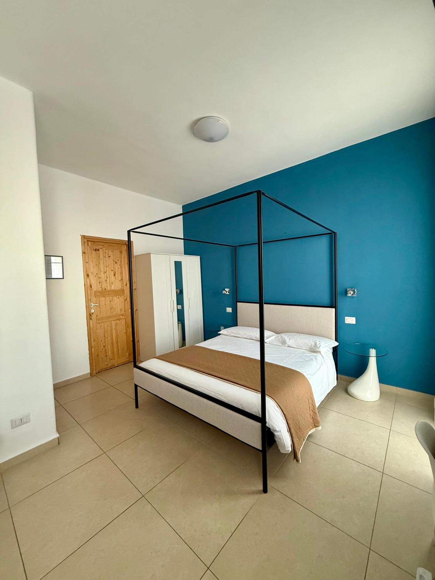 Les Chambres De Francoise Guest House Olbia Exterior foto