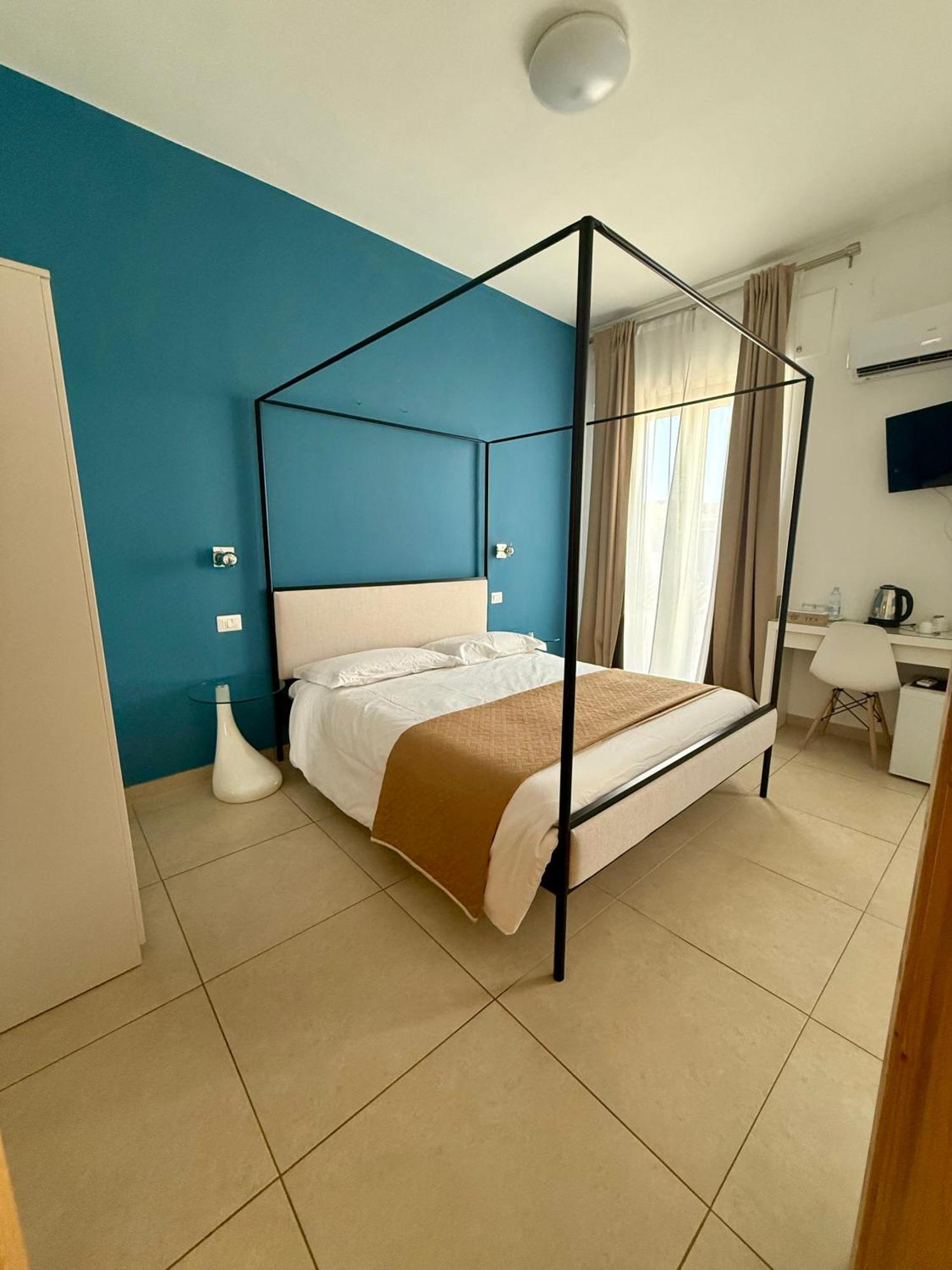 Les Chambres De Francoise Guest House Olbia Exterior foto